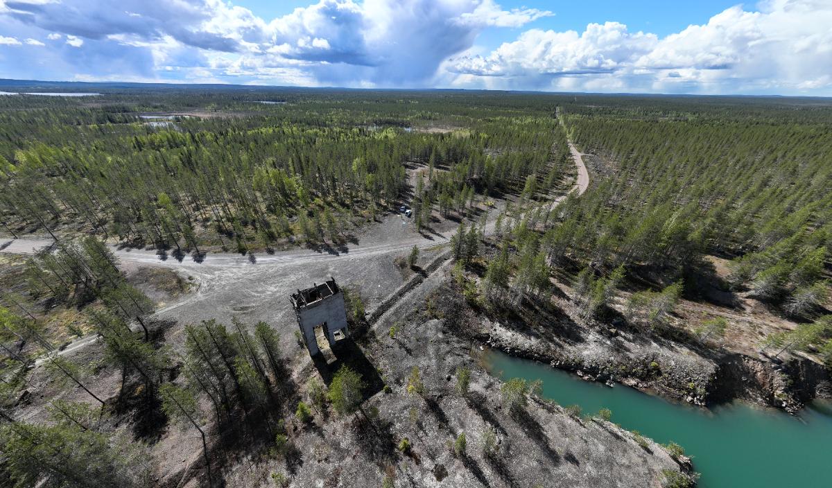 Kuvassa on ilmakuva Kärväsvaaran entiseltä kaivoalueelta.