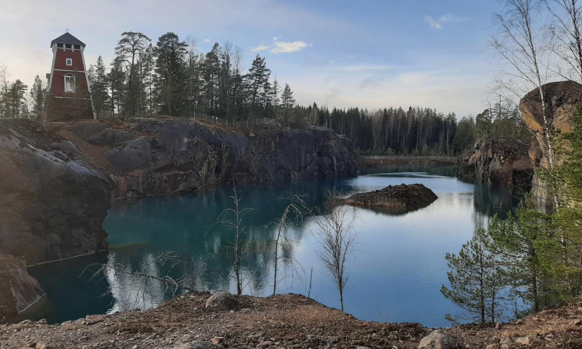 Kuvassa on Orijärven kaivosalue ja avolouhos.